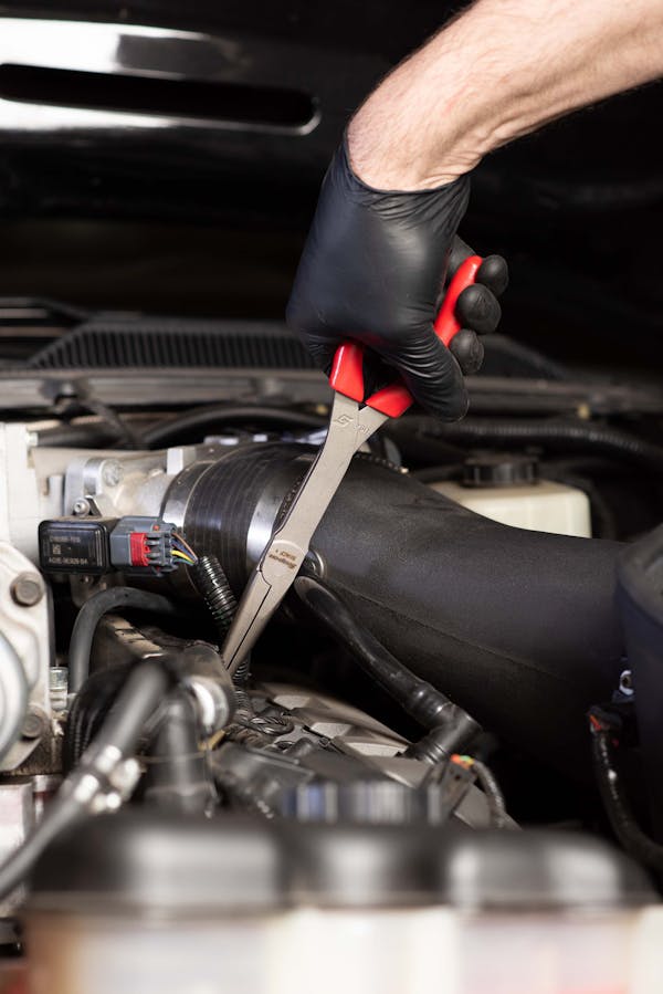 11" Talon Grip™ Needle Nose Pliers (Red) 3 11" Talon Grip™ Needle Nose Pliers (Red)